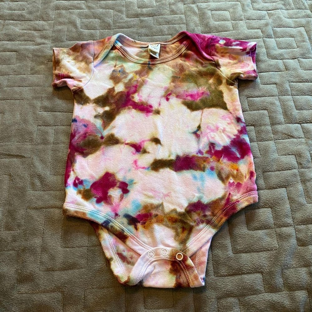 Tie Dye Onesie || 18 Months